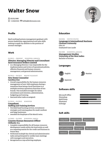 White resume template made by Kickresume resume builder